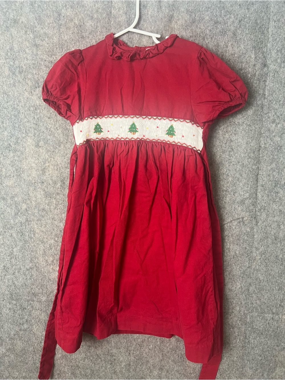 Edgehill Collection Red Girls 6X Smocked Christmas Dress short sleeve Tree Motif